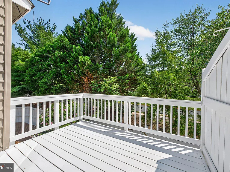12054 Edgemere Cir — Photo 5