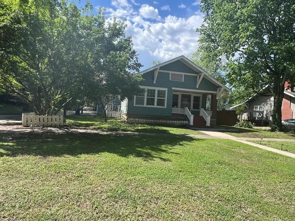 505 E Locust St, Independence, KS 67301