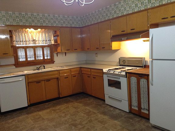 Clean 1960s Kitchen