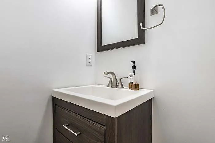 3220 N Park Ave — Photo 18