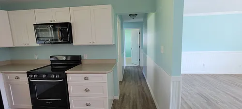 Carolina St Photo 1