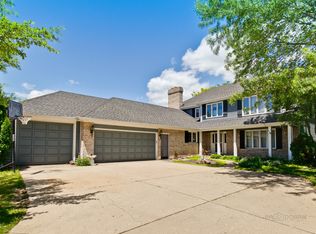 400 Holly Lynn Dr, Cary, IL 60013