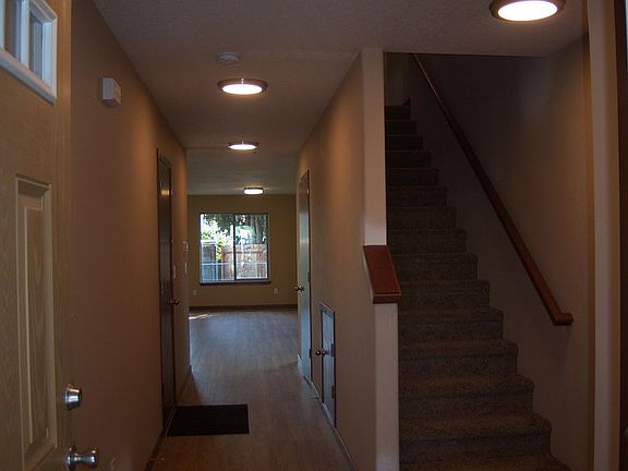 2nd image of 330 NW Ebberts Ave