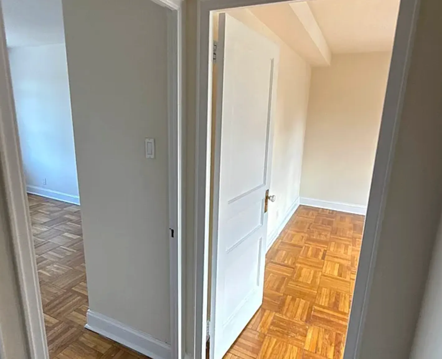 190th Ln, Fresh Meadows — Photo 4