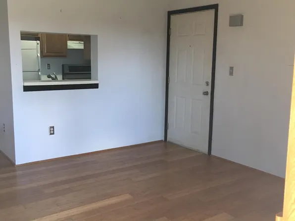 410 Ravens Crest Dr #410, Plainsboro, NJ 08536