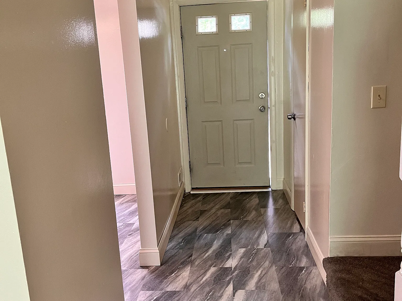 38 Greenwich Dr — Photo 3