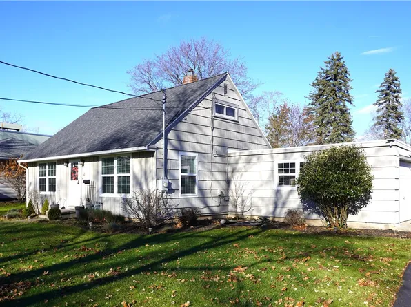 51 Monroe St, Honeoye Falls, NY 14472