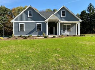 3 Beechwood Ct, Cheshire, CT 06410