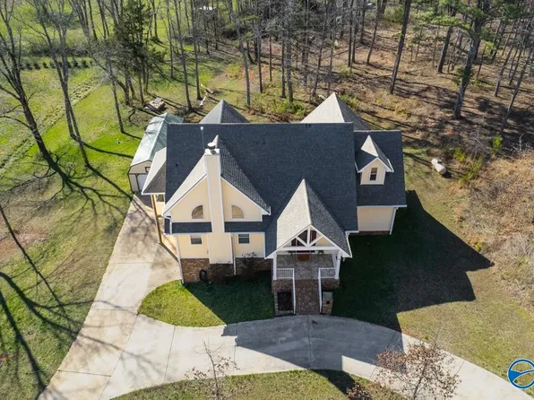 110 Aztec Trl, Gurley, AL 35748