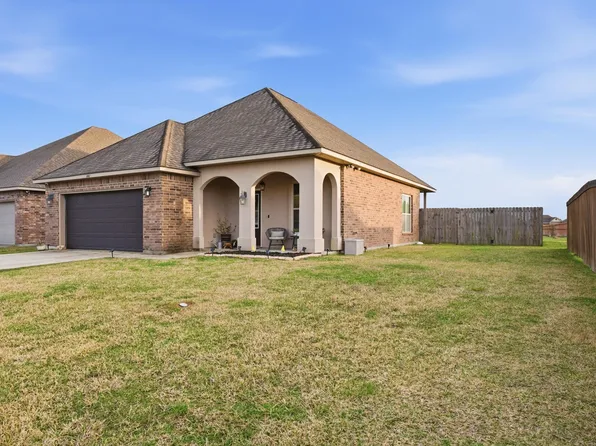 1887 Poeyfarre Dr, Lake Charles, LA 70611