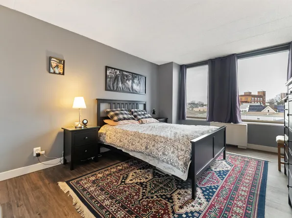 9060 Palisade Avenue image 6 of 27