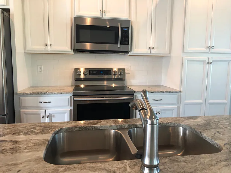 166 Staffordshire Dr — Photo 8