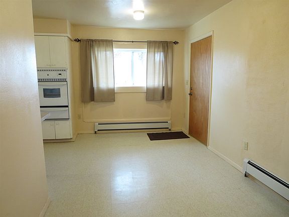 4th image of 908 Camino Del Medio