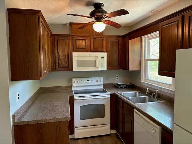 7 Village Park Dr — Photo 17