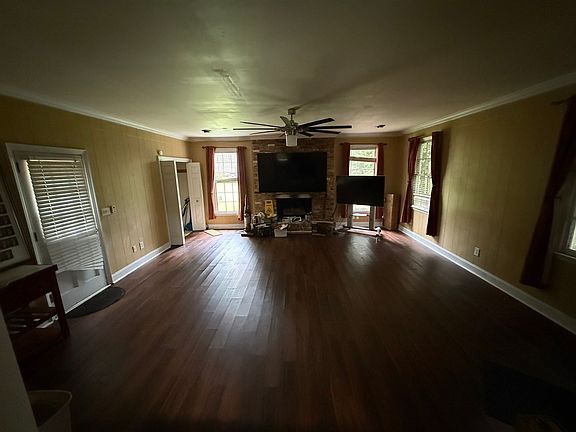 2nd image of 234 S Bull St