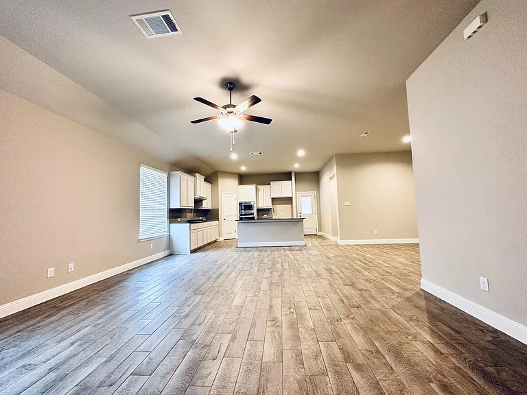 1310 Axis Deer Rd — Photo 8