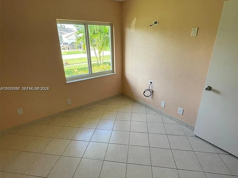 5352 Rose Marie Ave S — Photo 10