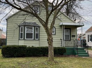 588 Essex St, Akron, OH 44306