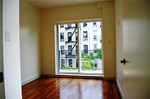 Rented by R New York | media 15