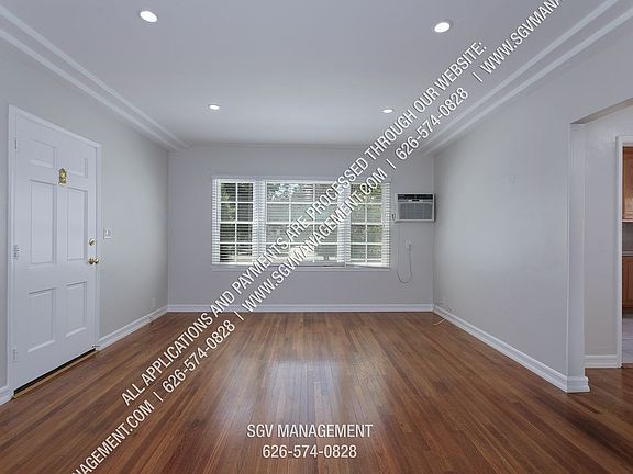 2nd image of 1744 Huntington Dr #1744