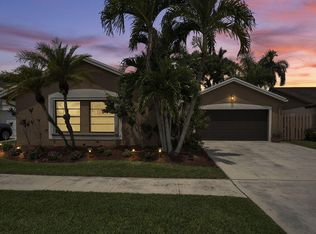 21350 Summertrace Cir, Boca Raton, FL 33428