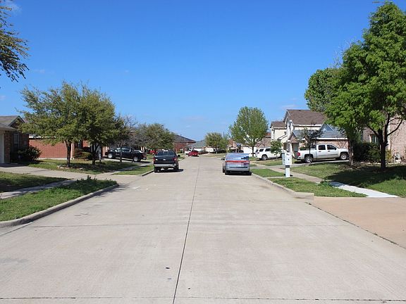4th image of 1619 Wolf Creek Dr