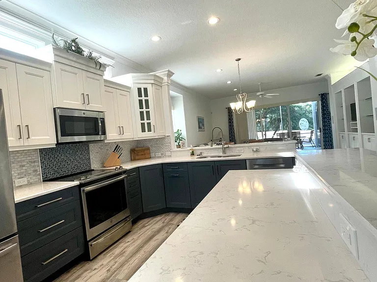 321 Lansbrook Dr — Photo 13