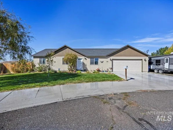 1011 Kristina Cir, Filer, ID 83328