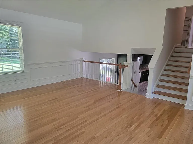 487 Arbour Run — Photo 4