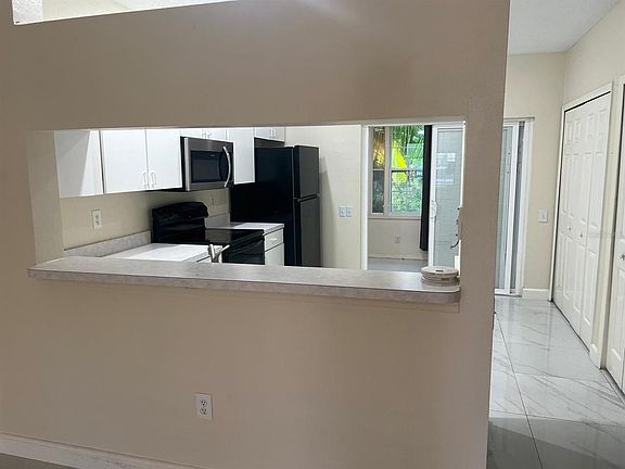 4th image of 29929 Playa Del Rey Ln