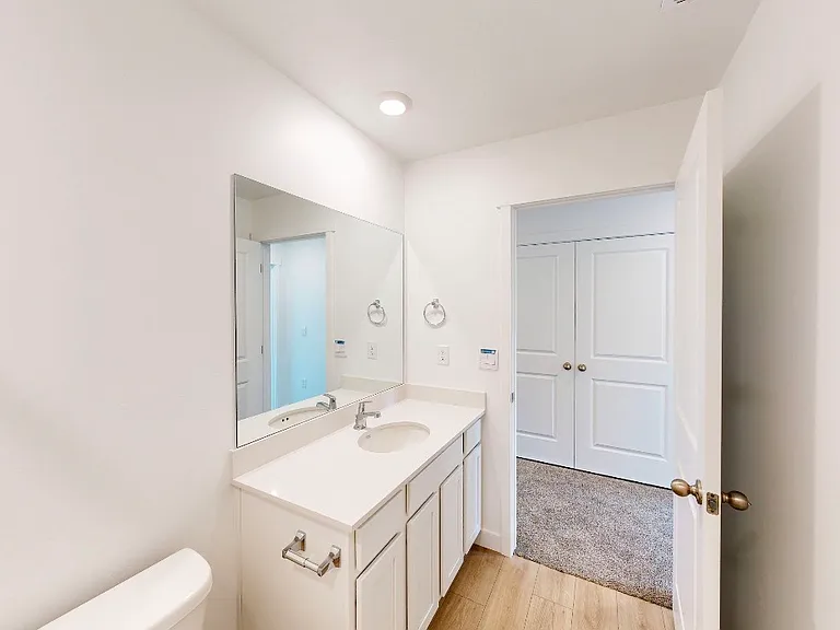 659 N 1850 E — Photo 14