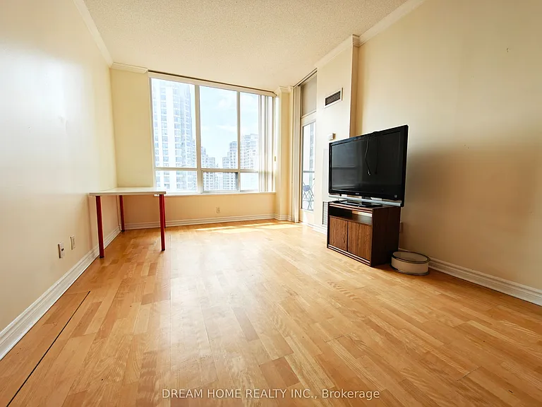 28 Byng Ave #UPH05 — Photo 3