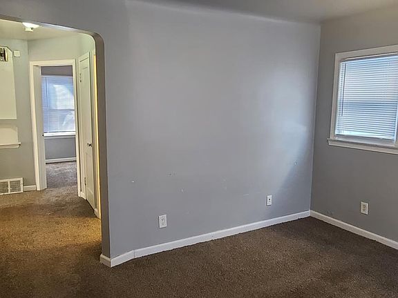 5th image of 6451 Westwood St