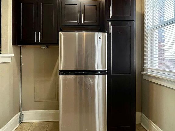 3rd image of 2243 Jones St APT 204