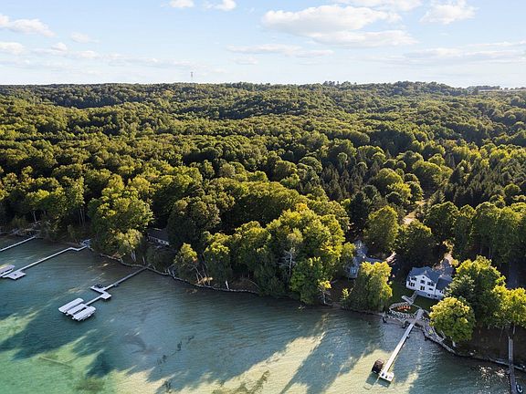 2nd image of 3103 N West Torch Lake Dr