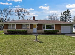 212 Maureen Dr, Elgin, IL 60123