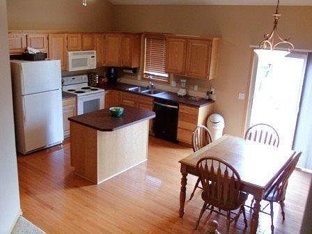 2nd image of 7320 Country Hill Cir