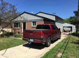 28430 Beechwood St, Garden City, MI 48135