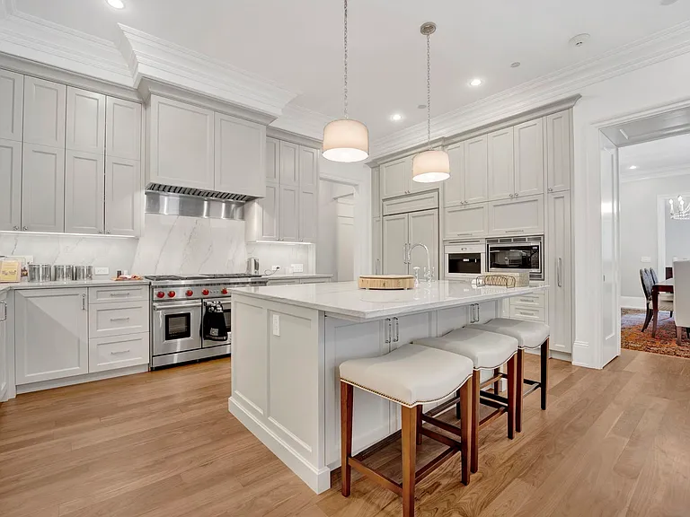 103 E Chestnut St #103 — Photo 19