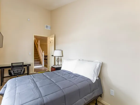 (undisclosed Address), Las Vegas, NV 89104