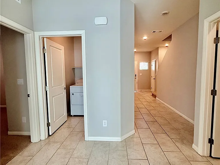341 Canary Song Dr — Photo 13