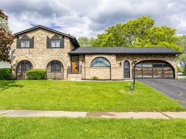 6 Rocklea Dr, Rochester, NY 14624