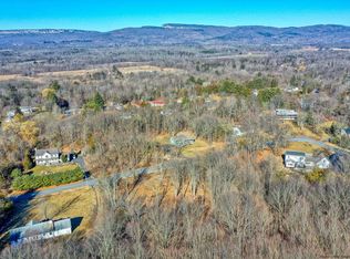 8 Sarafian Rd, New Paltz, NY 12561