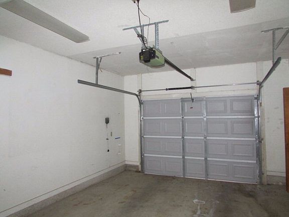 3rd image of 417 Northcutt Dr
