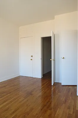 Rented by Roth Realty Management LLC | media 28