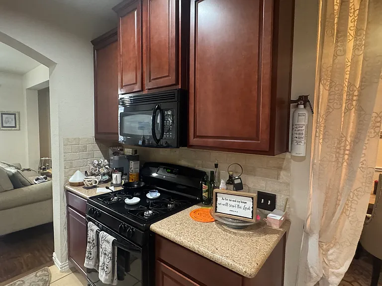 824 Apple Hill Dr — Photo 13