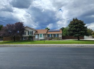 7708 S Woodgreen Rd, West Jordan, UT 84084