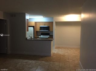 10473 NW 7th St, Pembroke Pines, FL 33026