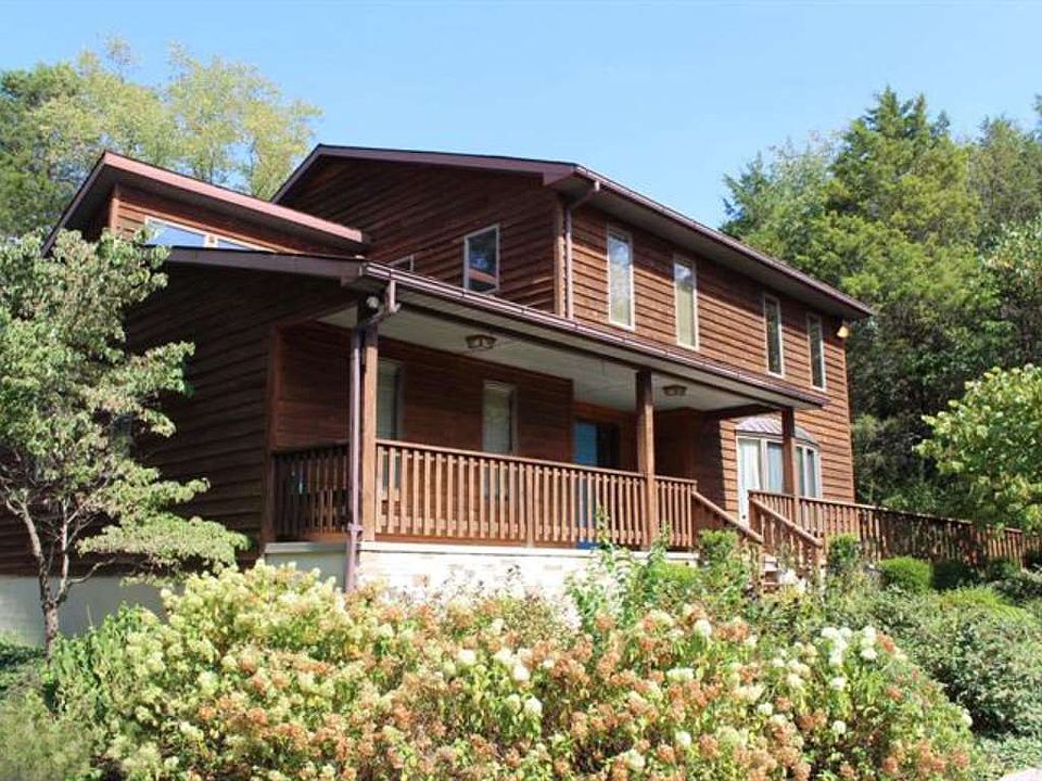 1st image of 24160 Old Valley Pike