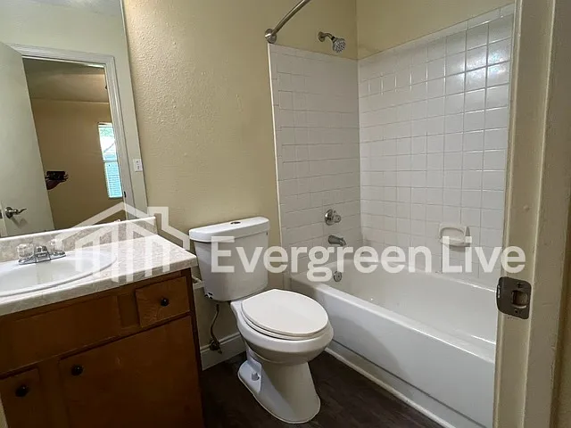 105 Viola Ct — Photo 14